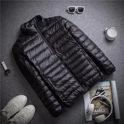 Lightweight down Cotton Jaet Hooded Men's Stand Collar Large Size Thin Cotton Coat Trendy Warm ort Sle Faionable
Lightweight down Cotton Jaet Hooded Men's Stand Collar Large Size Thin Cotton Coat Trendy Warm ort Sle Faionable