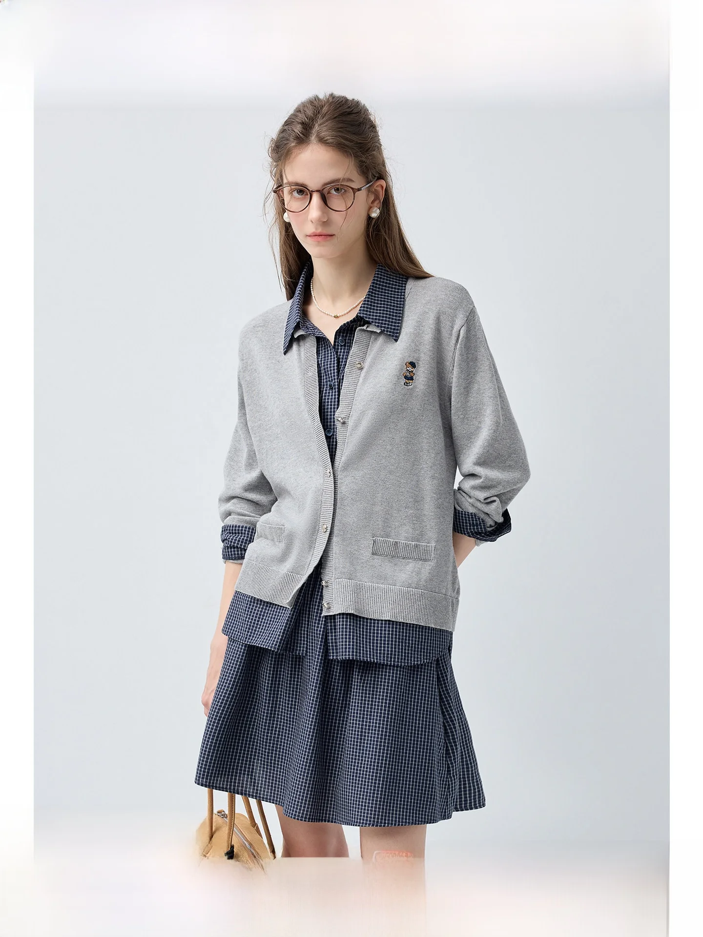 Комплект Rui Plus Size: повседневный костюм с длинным рукавом и короткой юбкой для полных женщин, универсальный, весенний, модный
Комплект Rui Plus Size: повседневный костюм с длинным рукавом и короткой юбкой для полных женщин, универсальный, весенний, модный