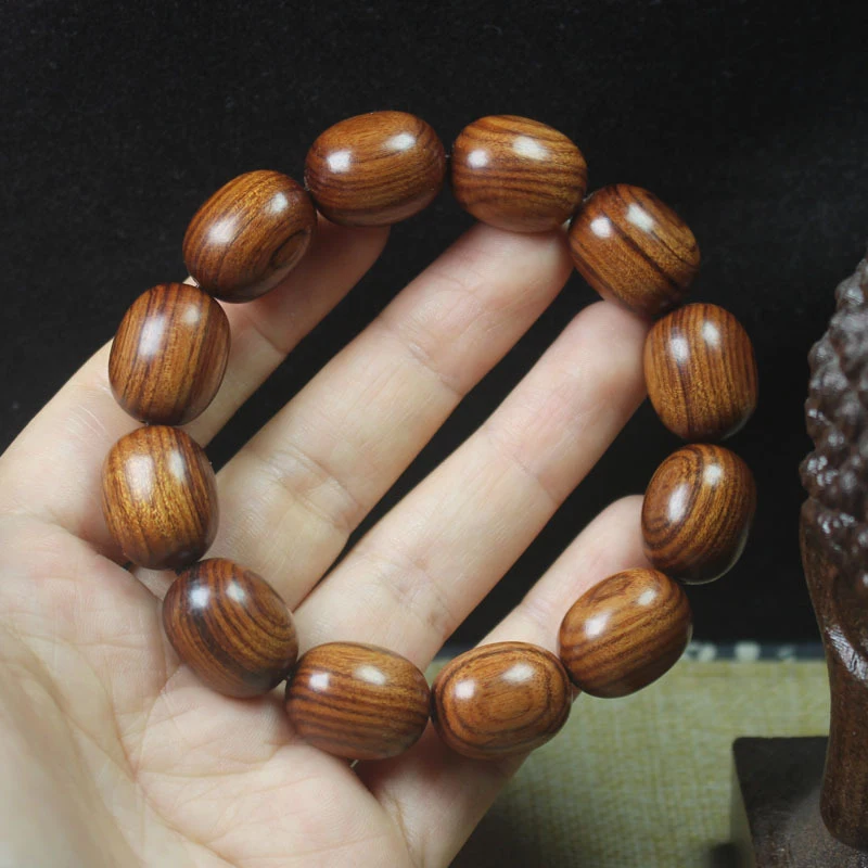 Buddhist prayer beads , wooden large-leaf rosewood irregular-shaped bracelet, decorative accessory, praye
Buddhist prayer beads , wooden large-leaf rosewood irregular-shaped bracelet, decorative accessory, praye
