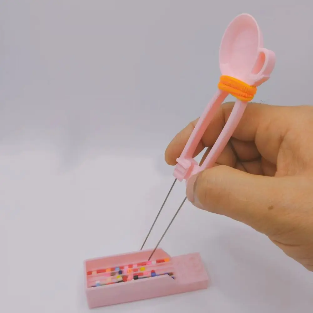 Creative Diamond Clips Pen Tray Kits Double Needle DIY Rhinestone Painting Separator Household Handheld
Creative Diamond Clips Pen Tray Kits Double Needle DIY Rhinestone Painting Separator Household Handheld