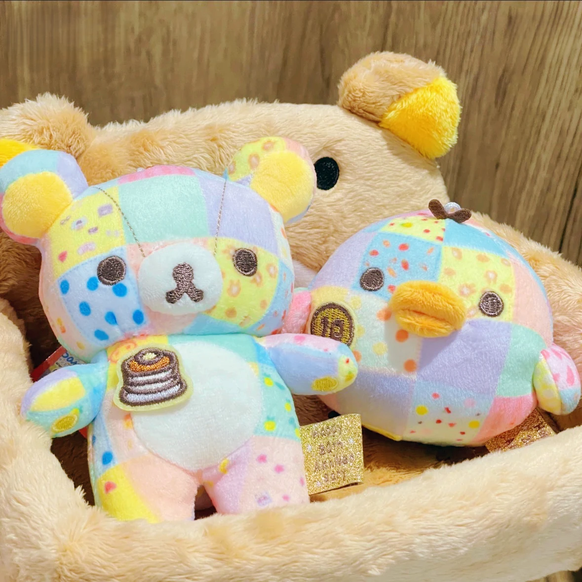 Kawaii 12cm Rilakkuma 20th Anniversary Colorful Patchwork Limited Plush Doll Keychain Kiiroitori Backpack Charm Festival Gifts
Kawaii 12cm Rilakkuma 20th Anniversary Colorful Patchwork Limited Plush Doll Keychain Kiiroitori Backpack Charm Festival Gifts