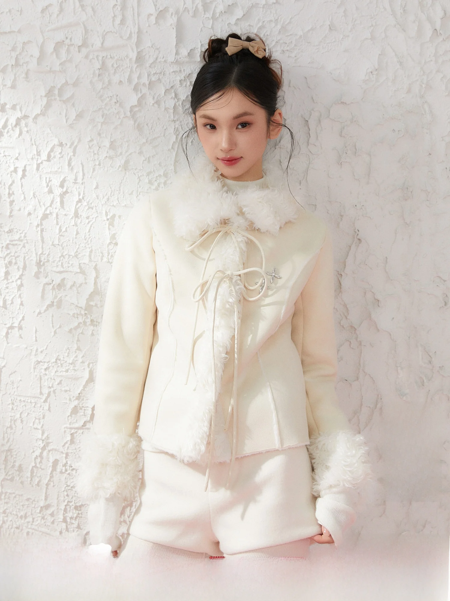 Sweet Korean Sle Suede Jaet Coat with Tie Ne Warm Casual All-Match Slimming Women's Faion Polyester Long Sve Coat
Sweet Korean Sle Suede Jaet Coat with Tie Ne Warm Casual All-Match Slimming Women's Faion Polyester Long Sve Coat