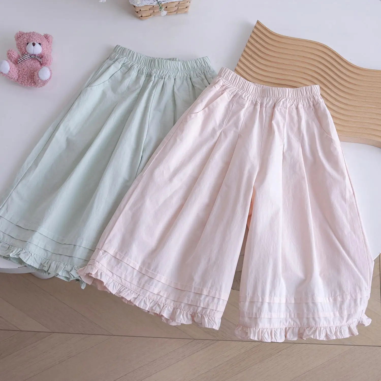 Cute Baby Girls Wide Leg Pants Spring Summer Elastic Waist Loose Casual Ruffles Pants Solid Color Girl Straight Trousers
Cute Baby Girls Wide Leg Pants Spring Summer Elastic Waist Loose Casual Ruffles Pants Solid Color Girl Straight Trousers