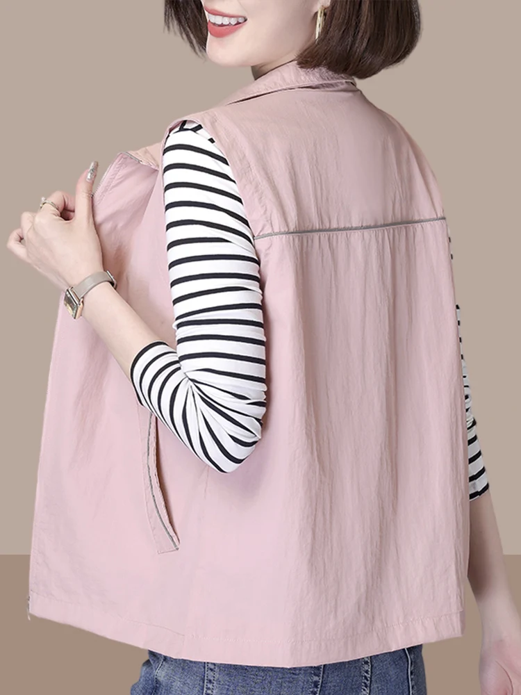 Casual Thin Vest Women's Short Fashionable Outerwear 2026 Spring Autumn New Large Size Loose Mom Vest Collar Zipper Cotton
Casual Thin Vest Women's Short Fashionable Outerwear 2026 Spring Autumn New Large Size Loose Mom Vest Collar Zipper Cotton