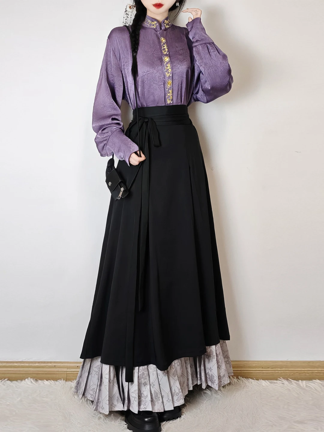 Новый китайский женский комплект Hanfu: плиссированная юбка с воротником-стойкой, повседневная модная одежда для работы, весенний сезон, премиум-класс
Новый китайский женский комплект Hanfu: плиссированная юбка с воротником-стойкой, повседневная модная одежда для работы, весенний сезон, премиум-класс