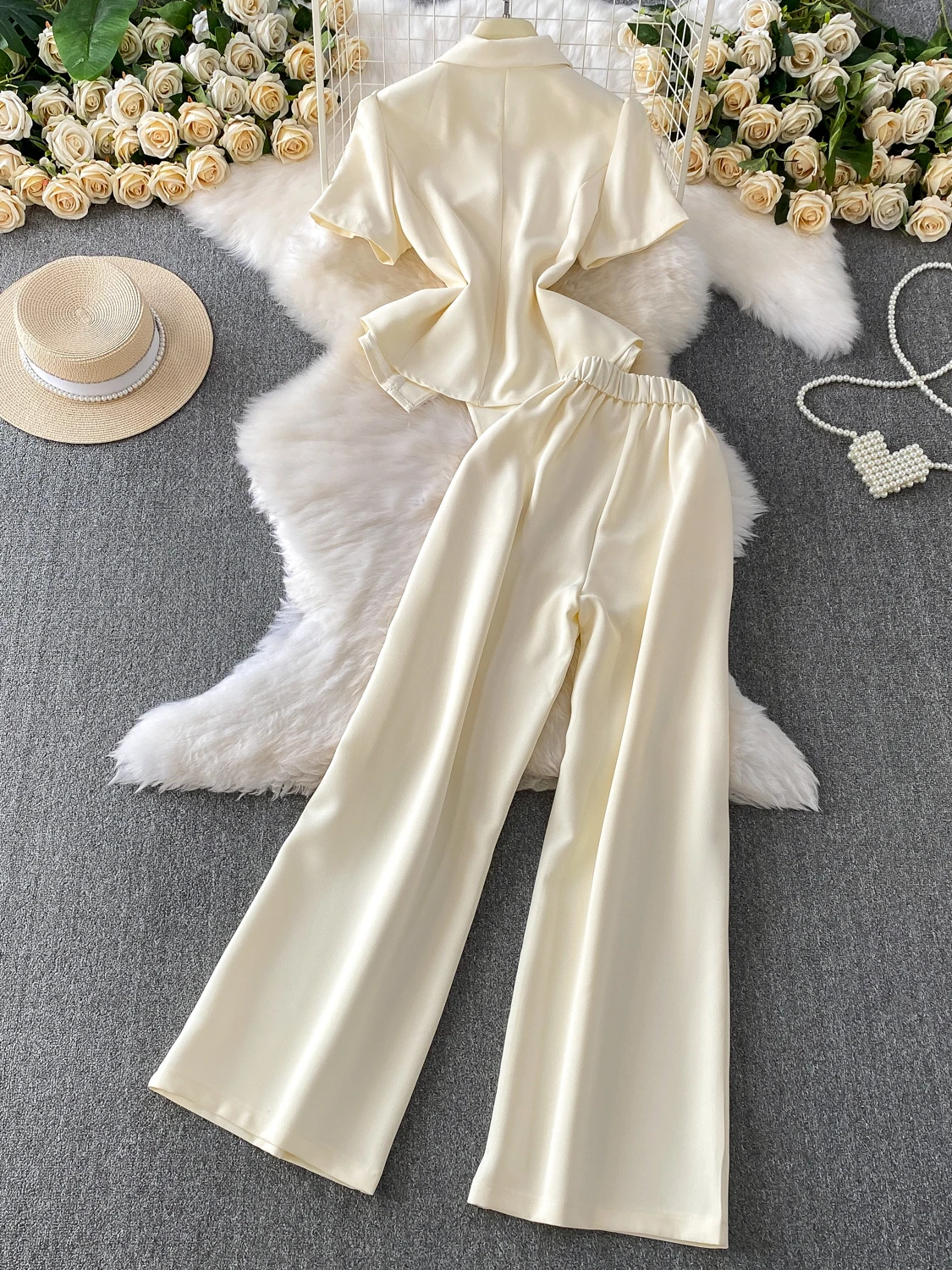 Ele ort Sve Suit Jaet Women's Profional Sle Two-Piece Set High Waist Slimming Wide Leg Pants for Young Women
Ele ort Sve Suit Jaet Women's Profional Sle Two-Piece Set High Waist Slimming Wide Leg Pants for Young Women