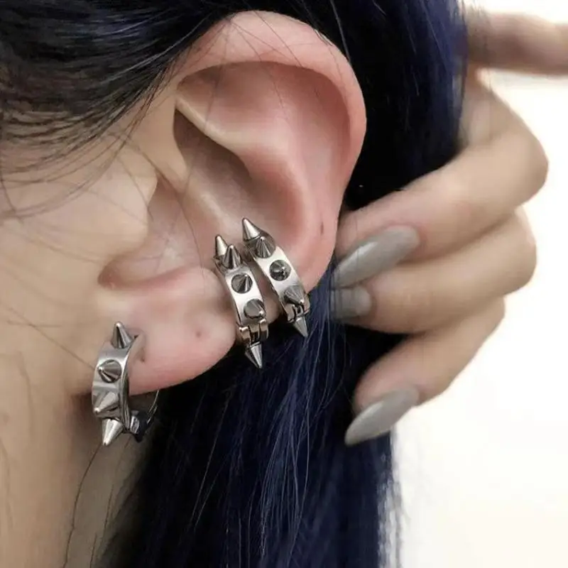 Gothic Punk Silver Color Rivet Ear Clip Earring 2024 New Fashion Jewelry Accessories Earcuff Earrings for Women Men Gift
Gothic Punk Silver Color Rivet Ear Clip Earring 2024 New Fashion Jewelry Accessories Earcuff Earrings for Women Men Gift