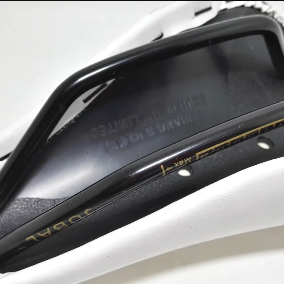 Retro Design Road Bike High Quality Fixie Gear Q830 Bike Seat Cycling Parts Bicycle Saddle
Retro Design Road Bike High Quality Fixie Gear Q830 Bike Seat Cycling Parts Bicycle Saddle