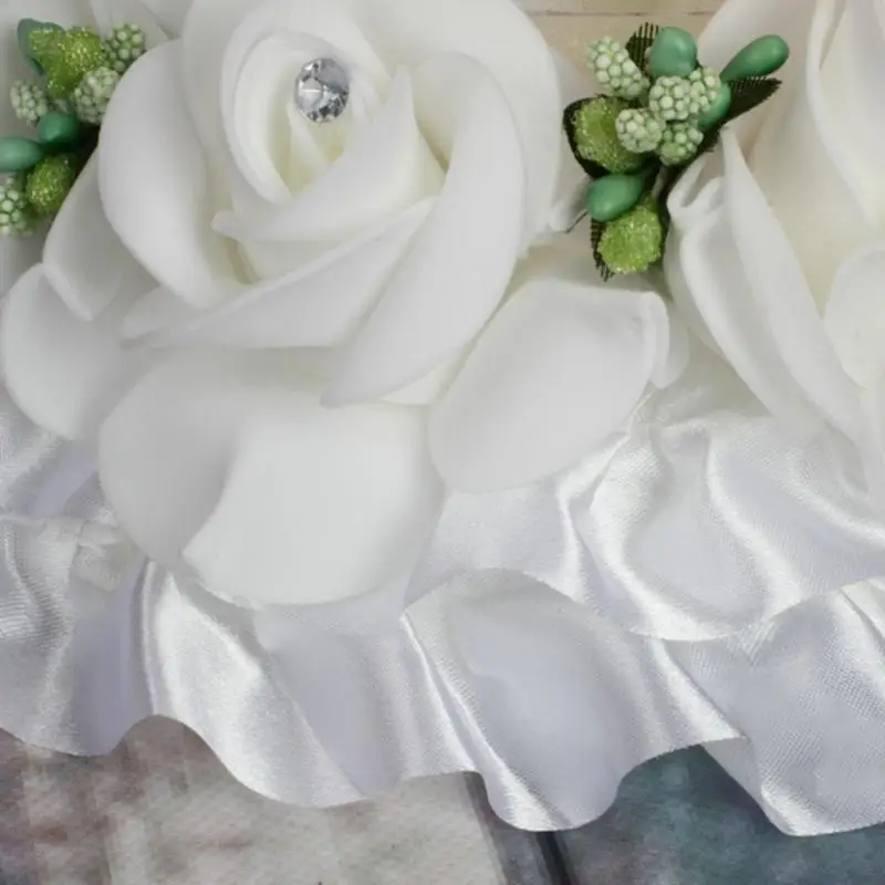 A52E Wedding Ring Bearer with Rose Flower Decor Heart Ring Box Romantic Wedding Ring Cushion Engagement Party Accessory
A52E Wedding Ring Bearer with Rose Flower Decor Heart Ring Box Romantic Wedding Ring Cushion Engagement Party Accessory
