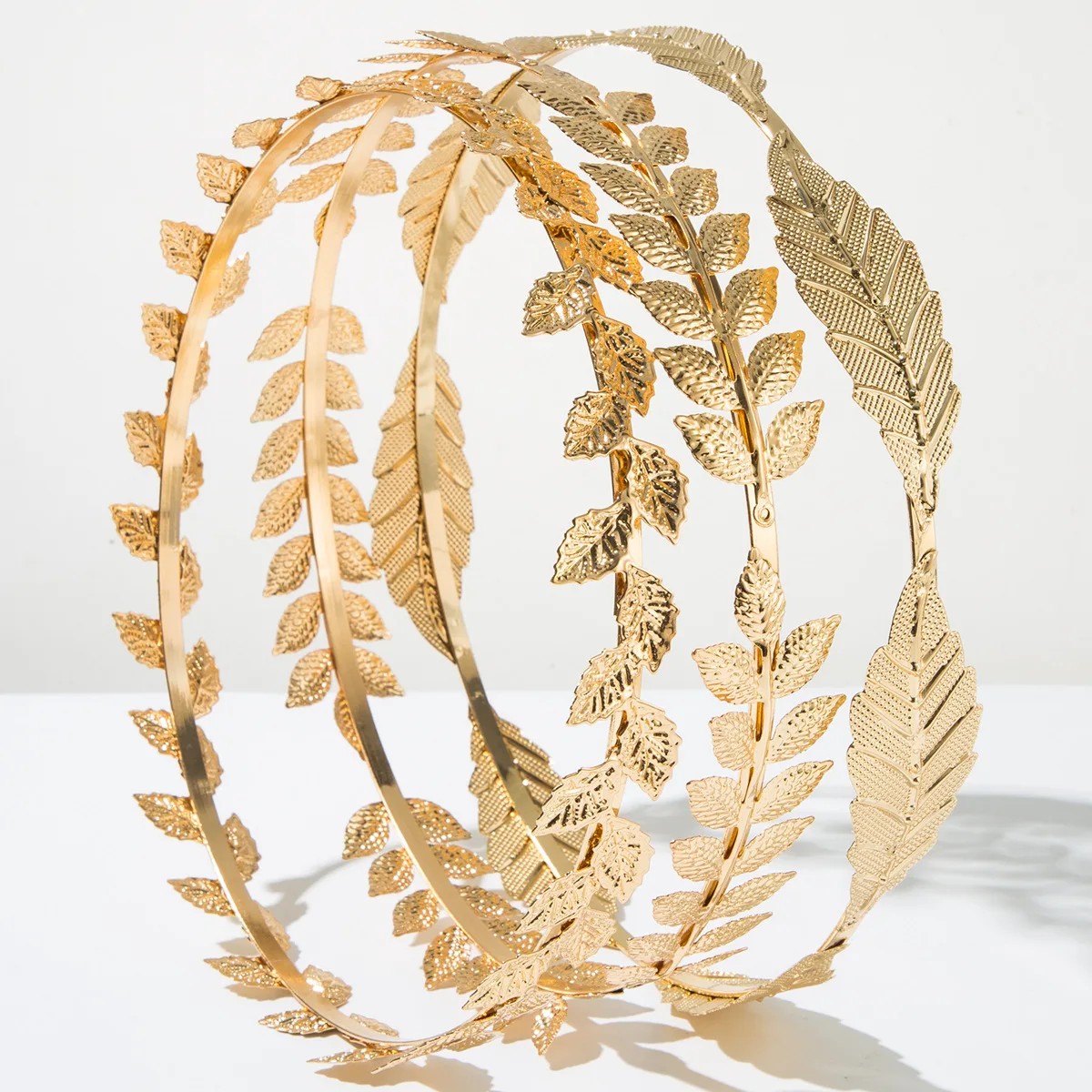 Greek Goddess Golden Leaf Crown Headwear Roman Mythological Tiara Luxury Queen Wedding Banquet Hairpiece Photography Prop
Greek Goddess Golden Leaf Crown Headwear Roman Mythological Tiara Luxury Queen Wedding Banquet Hairpiece Photography Prop
