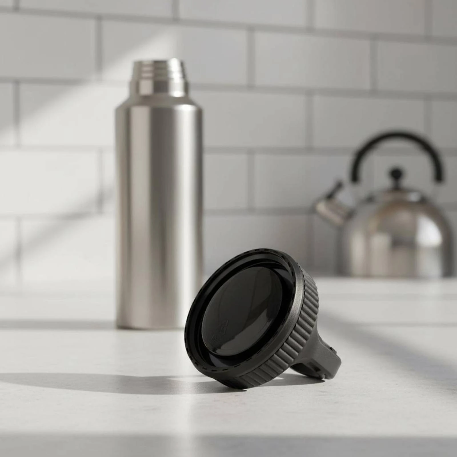 58 Mm Bottle Lid Ribbed Grip Cup Lid with Handle Drinkware Accessory Hot and Cold Use
58 Mm Bottle Lid Ribbed Grip Cup Lid with Handle Drinkware Accessory Hot and Cold Use