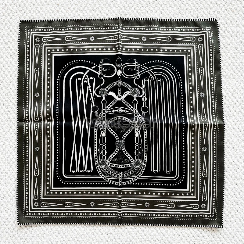 Women Silk Scarf 53cm Hand Rolled Edge Square Bandanas Shawls Neck Head Accessories Bag Decoration Gift
Women Silk Scarf 53cm Hand Rolled Edge Square Bandanas Shawls Neck Head Accessories Bag Decoration Gift