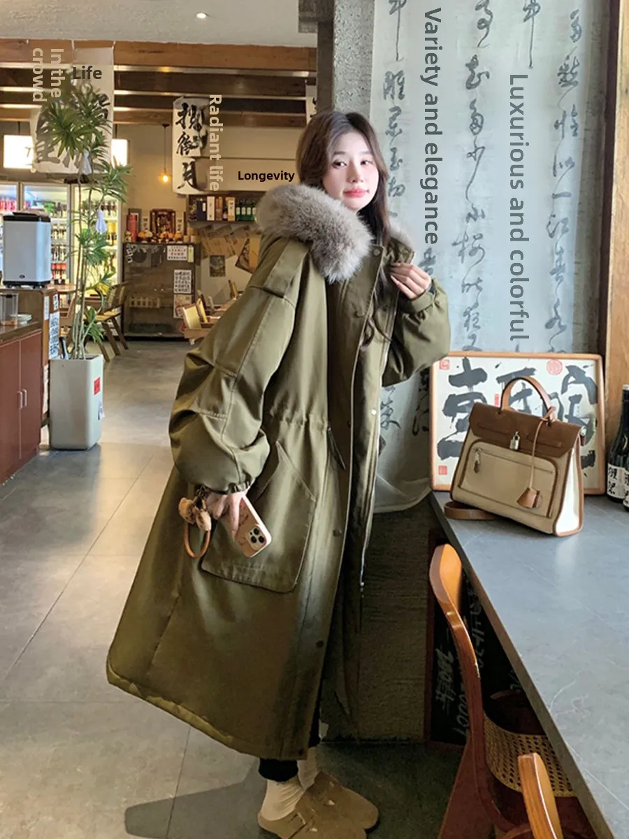 Women's Thickened Mid-Length Parka Style down Jacket with Large Fur Collar Winter Warm Outerwear Korean Style Commute Fashion
Women's Thickened Mid-Length Parka Style down Jacket with Large Fur Collar Winter Warm Outerwear Korean Style Commute Fashion
