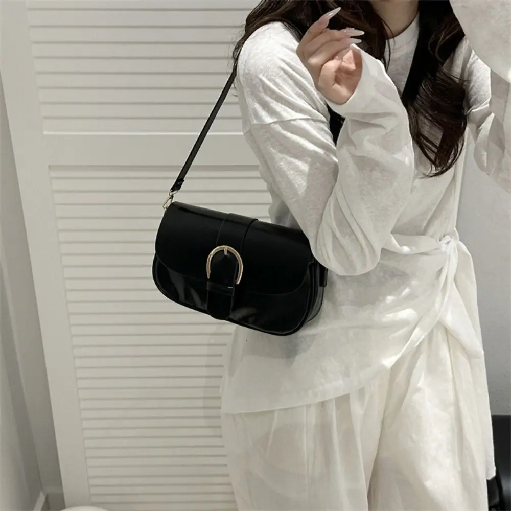 Retro Vintage Buckle Armpit Bag Luxury Pu Leather Y2k Shoulder Bag Designer Solid Color Spicy Girl Handbag Women
Retro Vintage Buckle Armpit Bag Luxury Pu Leather Y2k Shoulder Bag Designer Solid Color Spicy Girl Handbag Women