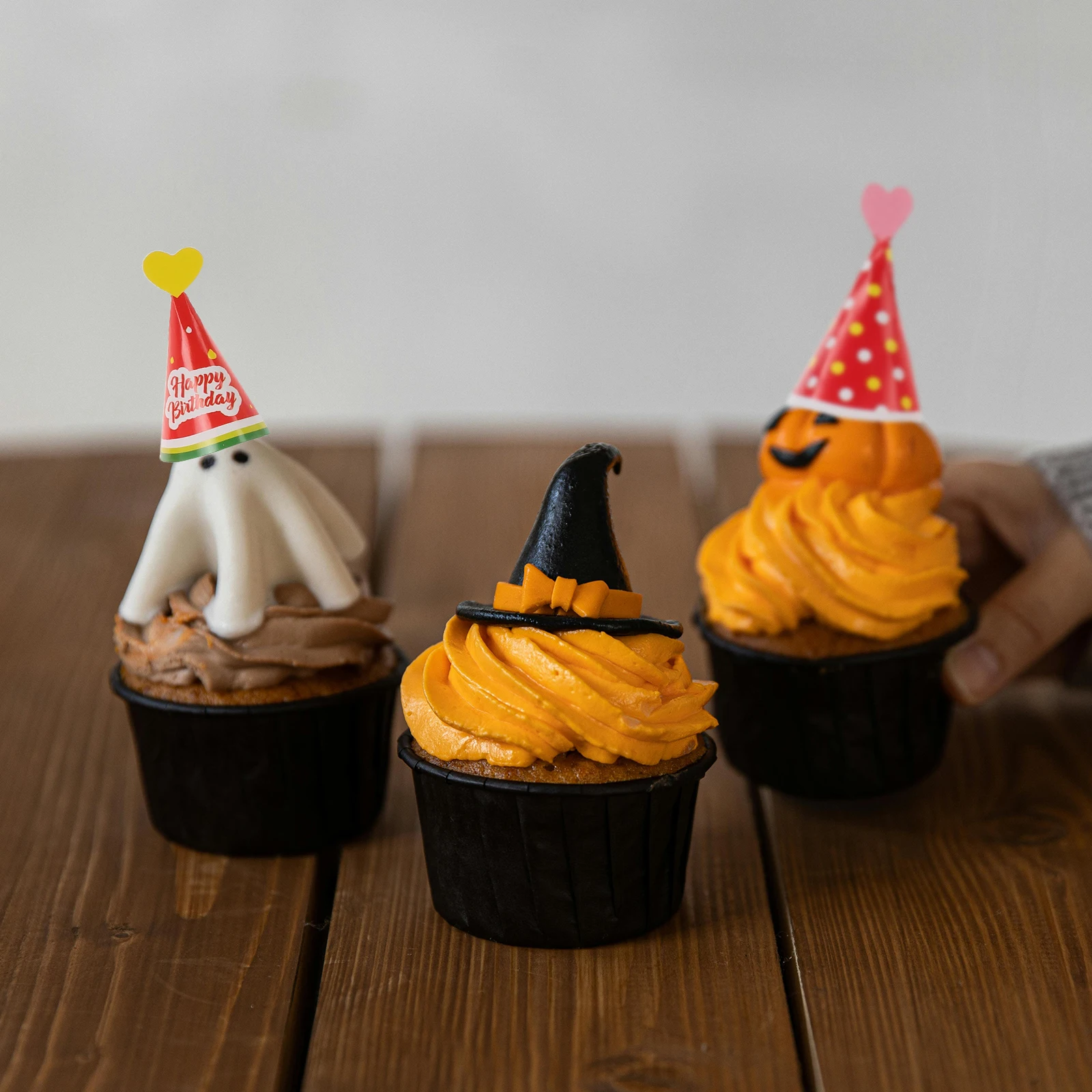 36pcs Cake Hat Decoration Birthday Cupcake Toppers Kids Party Ice Cream Hats Mini Decorations Sweet Cone Prop Dessert
36pcs Cake Hat Decoration Birthday Cupcake Toppers Kids Party Ice Cream Hats Mini Decorations Sweet Cone Prop Dessert