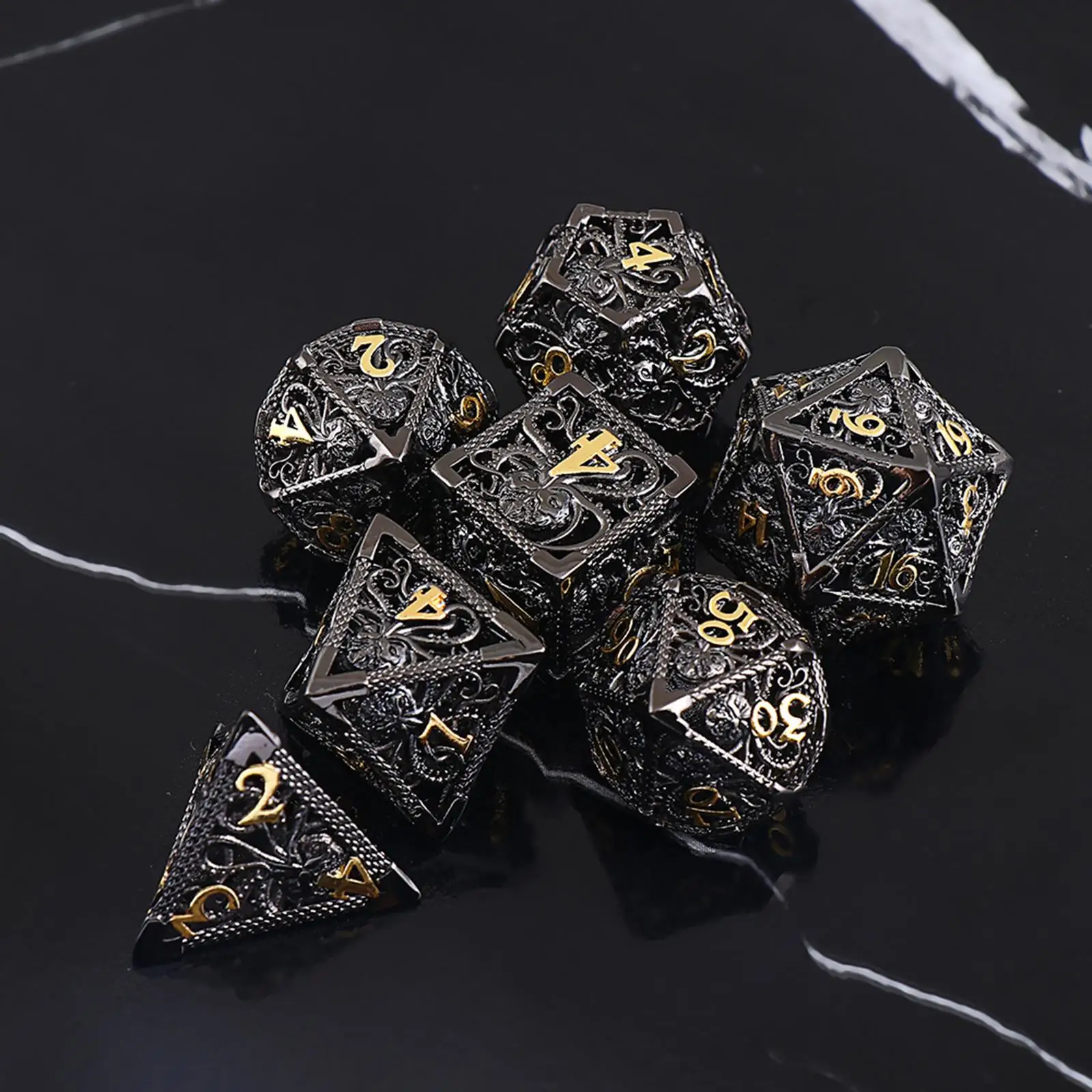 7Pcs Copper D&D Polyhedral with Carry Case Role Playing Game PRG Table Games
7Pcs Copper D&D Polyhedral with Carry Case Role Playing Game PRG Table Games