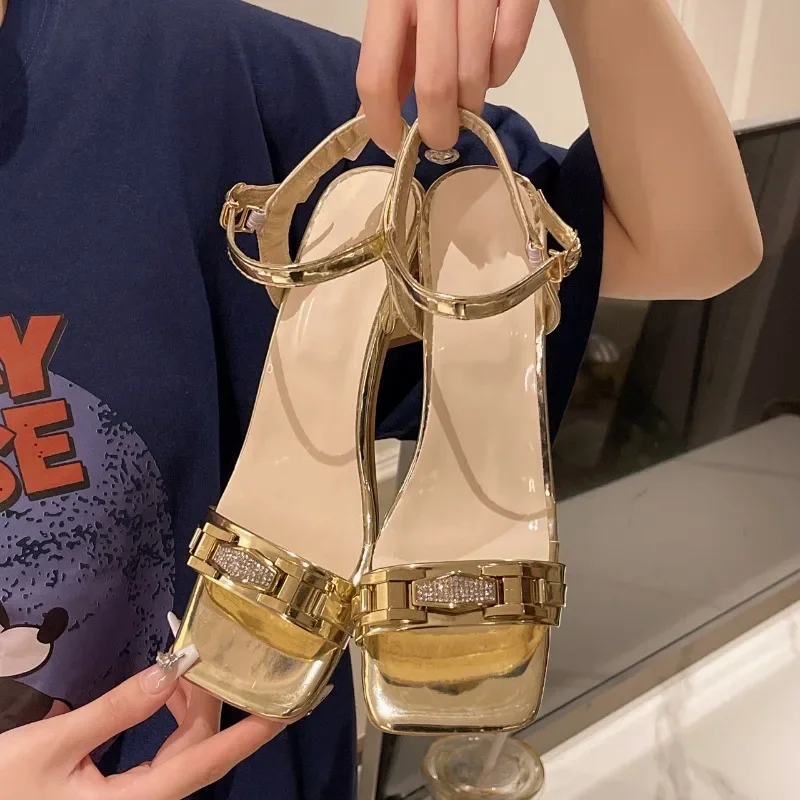 Women Anti-slip Slip on Roman Sandals Comfortable Walking Platform Sandals One-Strap Open Toe Elegant Shoes Sandalias De Mujer
Women Anti-slip Slip on Roman Sandals Comfortable Walking Platform Sandals One-Strap Open Toe Elegant Shoes Sandalias De Mujer