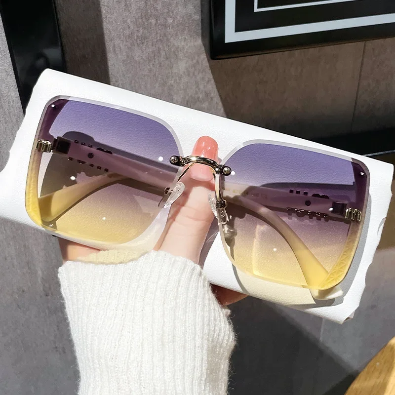 2025 New Fashionable Edge Cutting Sunglasses Half Frame High Quality Simple Sunglasses Women's Fine Glitter Sunglasses
2025 New Fashionable Edge Cutting Sunglasses Half Frame High Quality Simple Sunglasses Women's Fine Glitter Sunglasses