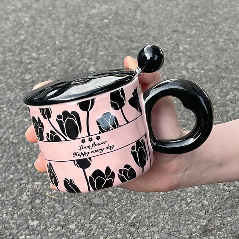 Tulip Pattern Ceramic Mug With Black Lid Breakfast Cups of Coffee Water Cup Drinkware Unusual Mugs Cup for Tea Personalized Gift
Tulip Pattern Ceramic Mug With Black Lid Breakfast Cups of Coffee Water Cup Drinkware Unusual Mugs Cup for Tea Personalized Gift