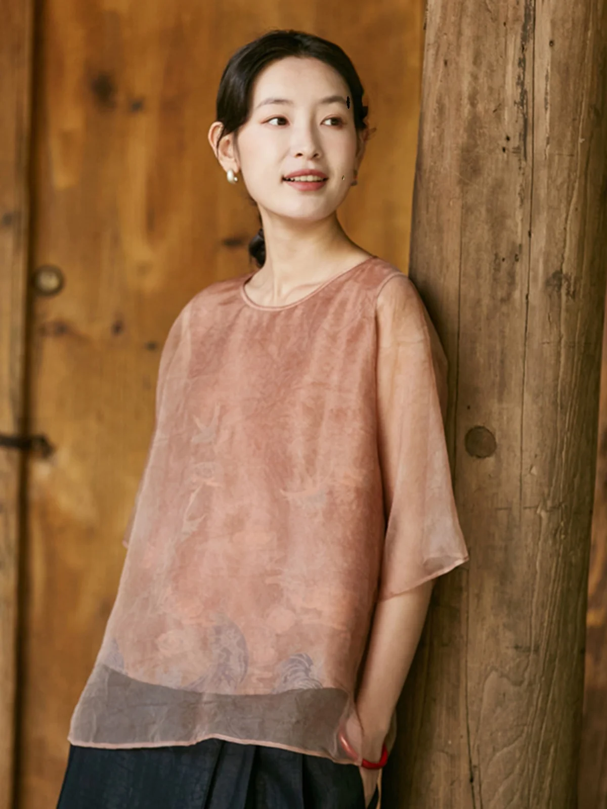 FengJi оригинальный шелковый топ из Евро-оргазы с двойным принтом в стиле пэчворк, двухслойный солнцезащитный топ, женская мода
FengJi оригинальный шелковый топ из Евро-оргазы с двойным принтом в стиле пэчворк, двухслойный солнцезащитный топ, женская мода