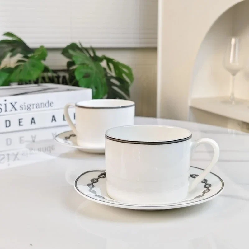 Bone China Coffee Cup and Saucer Set English Tea Ware Afternoon Tea Cup for Home Use Elegant Porcelain Drinkware Collection
Bone China Coffee Cup and Saucer Set English Tea Ware Afternoon Tea Cup for Home Use Elegant Porcelain Drinkware Collection