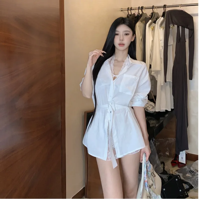 2026 New Casual Loose Waist Belted Shirt Straight Cut Simple White Women's Top Collar Single Button Cotton Blend Spring
2026 New Casual Loose Waist Belted Shirt Straight Cut Simple White Women's Top Collar Single Button Cotton Blend Spring