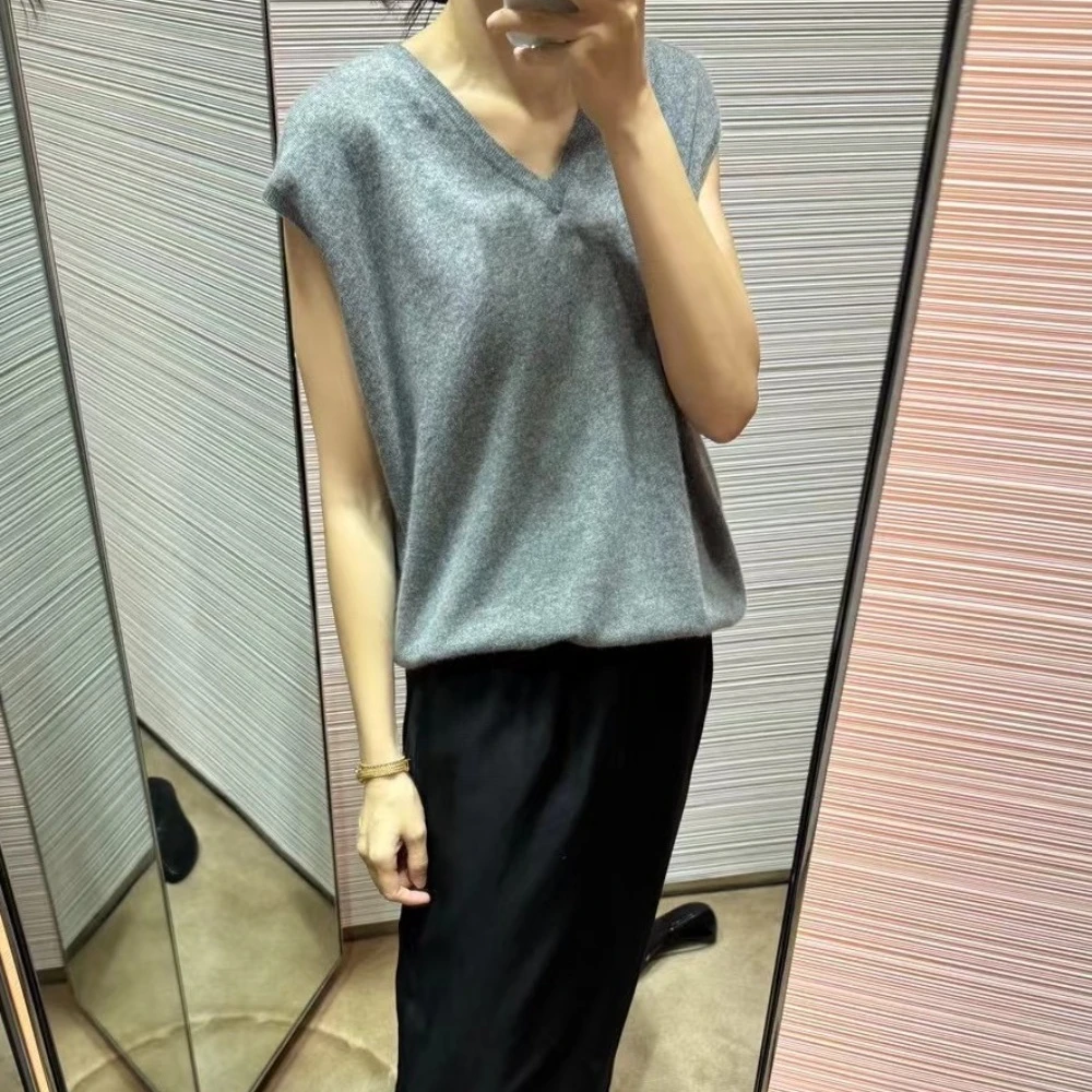 100% Wool Turtleneck Sleeveless Sweater Knitted Vest
100% Wool Turtleneck Sleeveless Sweater Knitted Vest