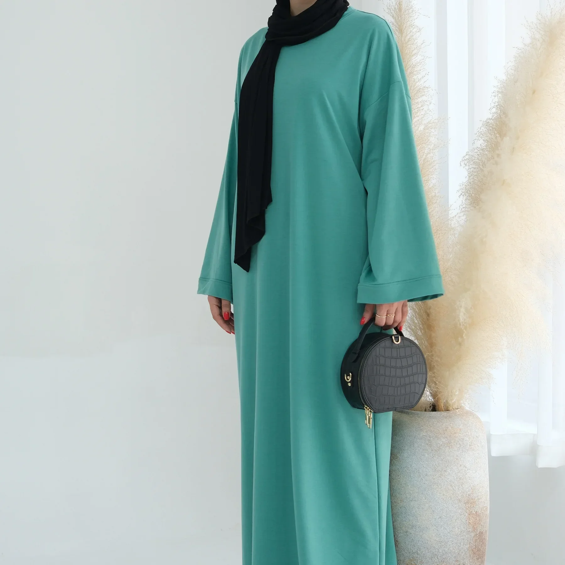Ramadan Abaya for Fashion Women Muslim Maxi Dress Casual Loose Turkey Dubai Kaftan Islam Arab Robe Eid Party Modest Caftan Gown
Ramadan Abaya for Fashion Women Muslim Maxi Dress Casual Loose Turkey Dubai Kaftan Islam Arab Robe Eid Party Modest Caftan Gown