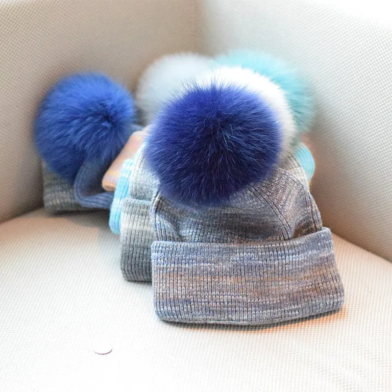 Japanese style rainbow striped knitted hat autumn and winter real fox fur ball Women's hat beanie
Japanese style rainbow striped knitted hat autumn and winter real fox fur ball Women's hat beanie