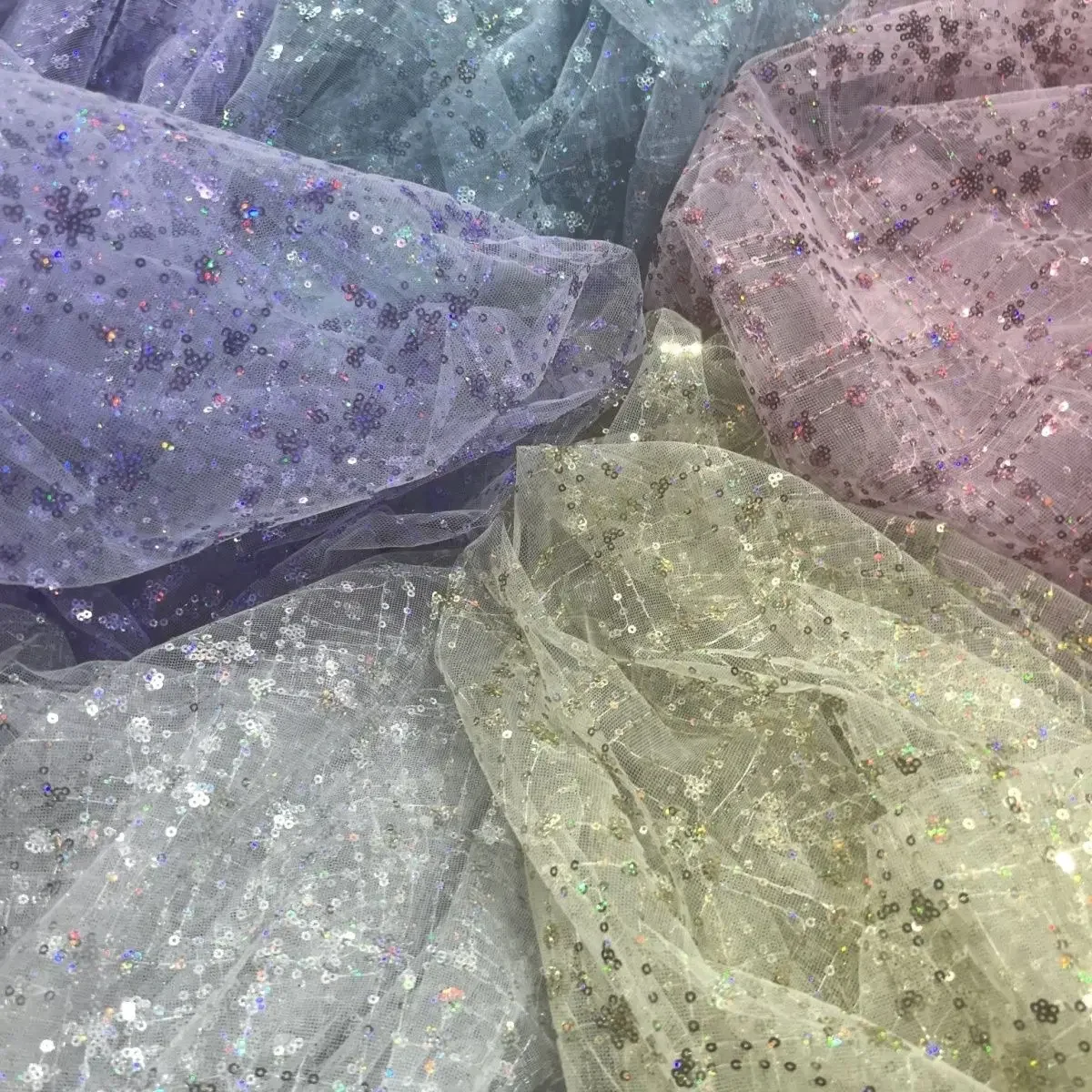 Crystal net lace iridescent silver glitter fabric for princess dress shiny embroidery bright silk mesh fabric for costume DIY
Crystal net lace iridescent silver glitter fabric for princess dress shiny embroidery bright silk mesh fabric for costume DIY