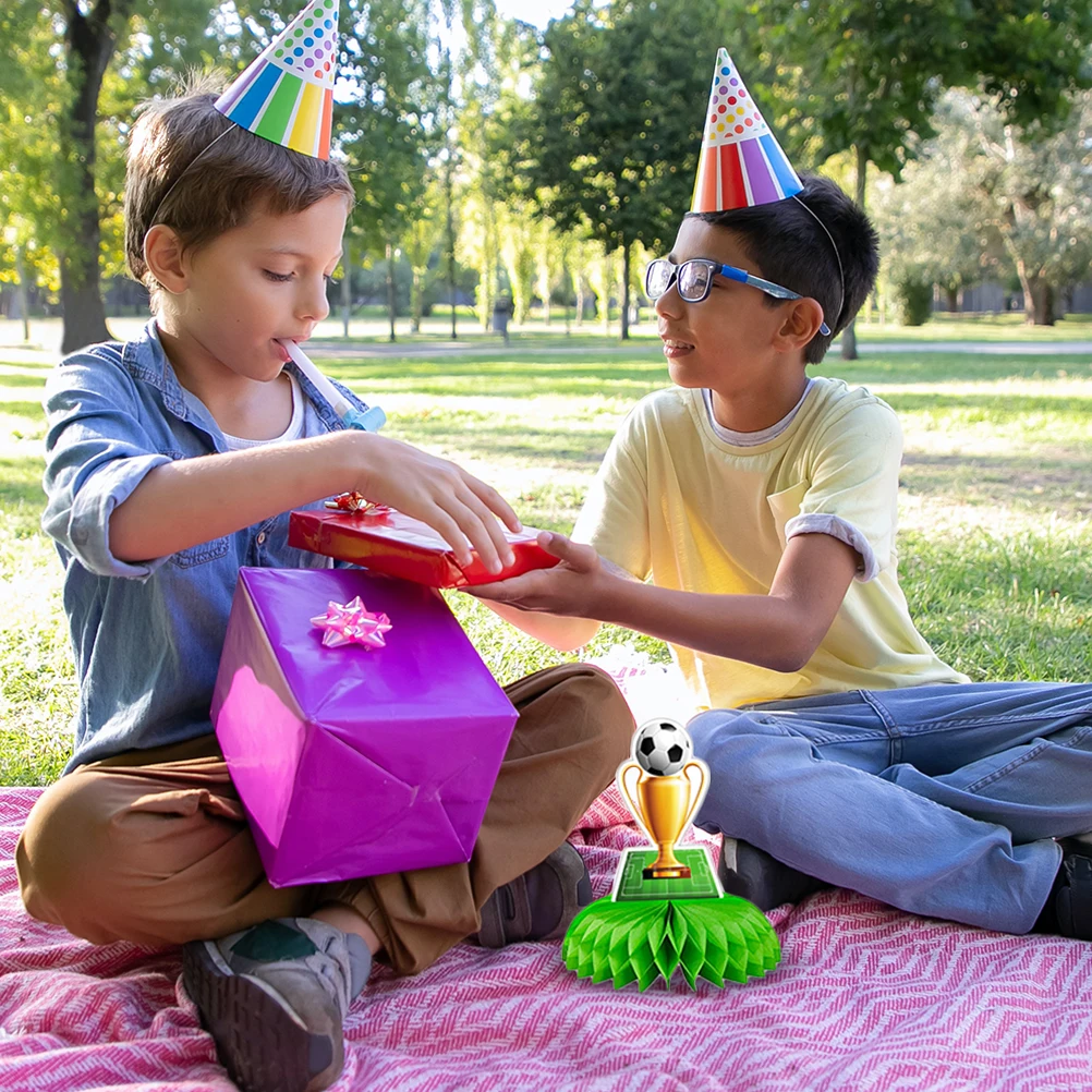 1Set Honeycomb Soccer Balls Decoration Party Birthday Table Centerpiece Soccer Theme Lightweight Creative Football Ornament
1Set Honeycomb Soccer Balls Decoration Party Birthday Table Centerpiece Soccer Theme Lightweight Creative Football Ornament