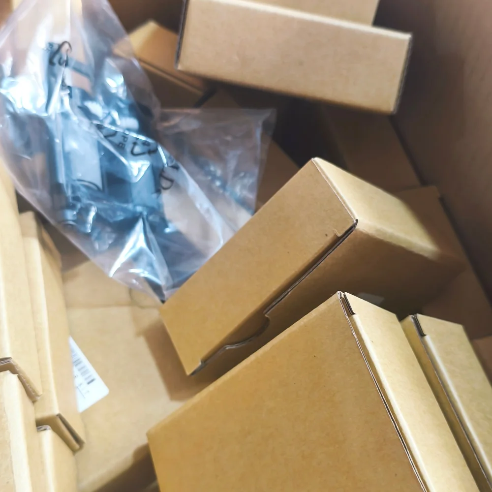 1X1705426 1693496 Ролик захвата ADF для EPSON DS-1610 DS-1630 DS-1660W/DS1610 DS1630 DS1660W
1X1705426 1693496 Ролик захвата ADF для EPSON DS-1610 DS-1630 DS-1660W/DS1610 DS1630 DS1660W