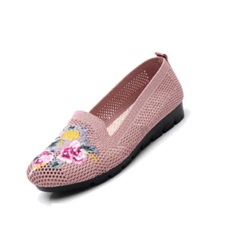 Летние старые пекинские тканевые туфли, женские сетчатые туфли, туфли на мягкой подошве, нескользящая женская обувь для бабушки, туфли с вышивкой
Летние старые пекинские тканевые туфли, женские сетчатые туфли, туфли на мягкой подошве, нескользящая женская обувь для бабушки, туфли с вышивкой