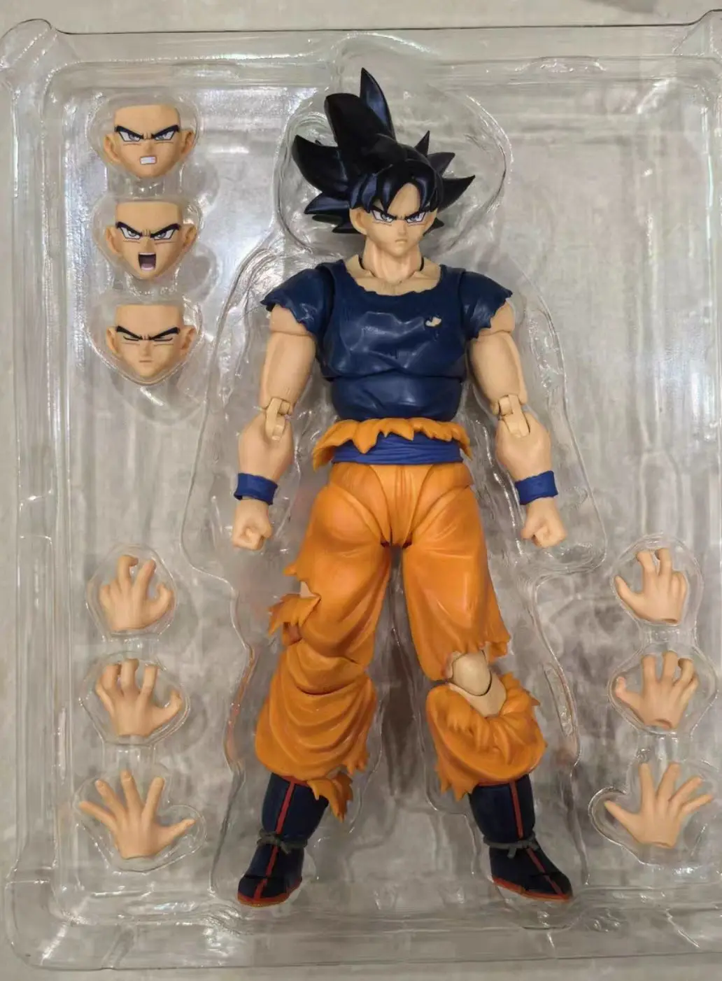 In-stock Bandai SHF Dragon Ball Goku Ultra Instinct CJ Limited 1/12 Articulated Figure Model Collectible Gift
In-stock Bandai SHF Dragon Ball Goku Ultra Instinct CJ Limited 1/12 Articulated Figure Model Collectible Gift