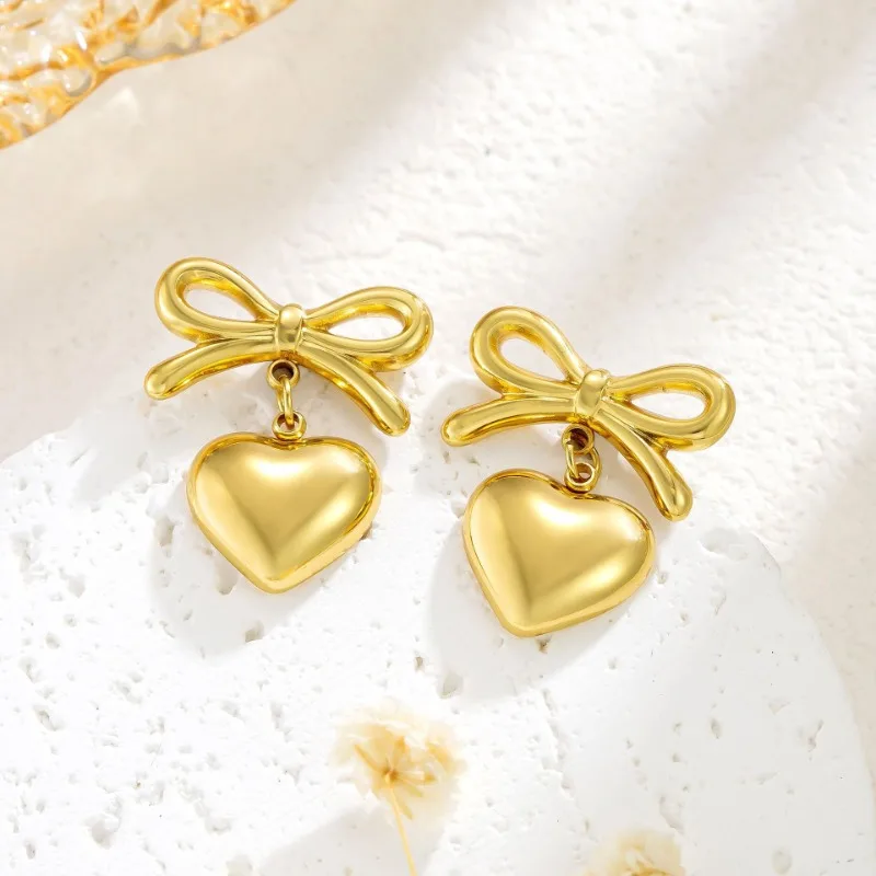 Fashion ins style bow love stainless steel stud earrings for women, French light luxury retro sweet earrings
Fashion ins style bow love stainless steel stud earrings for women, French light luxury retro sweet earrings