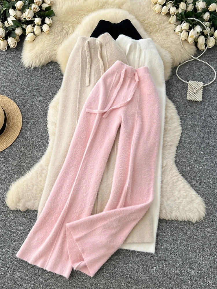 Korean Fashion Relaxed Knit Wide-Leg Pants Winter Loose-Fit Casual High-Waisted Slimming Mohair Trousers
Korean Fashion Relaxed Knit Wide-Leg Pants Winter Loose-Fit Casual High-Waisted Slimming Mohair Trousers