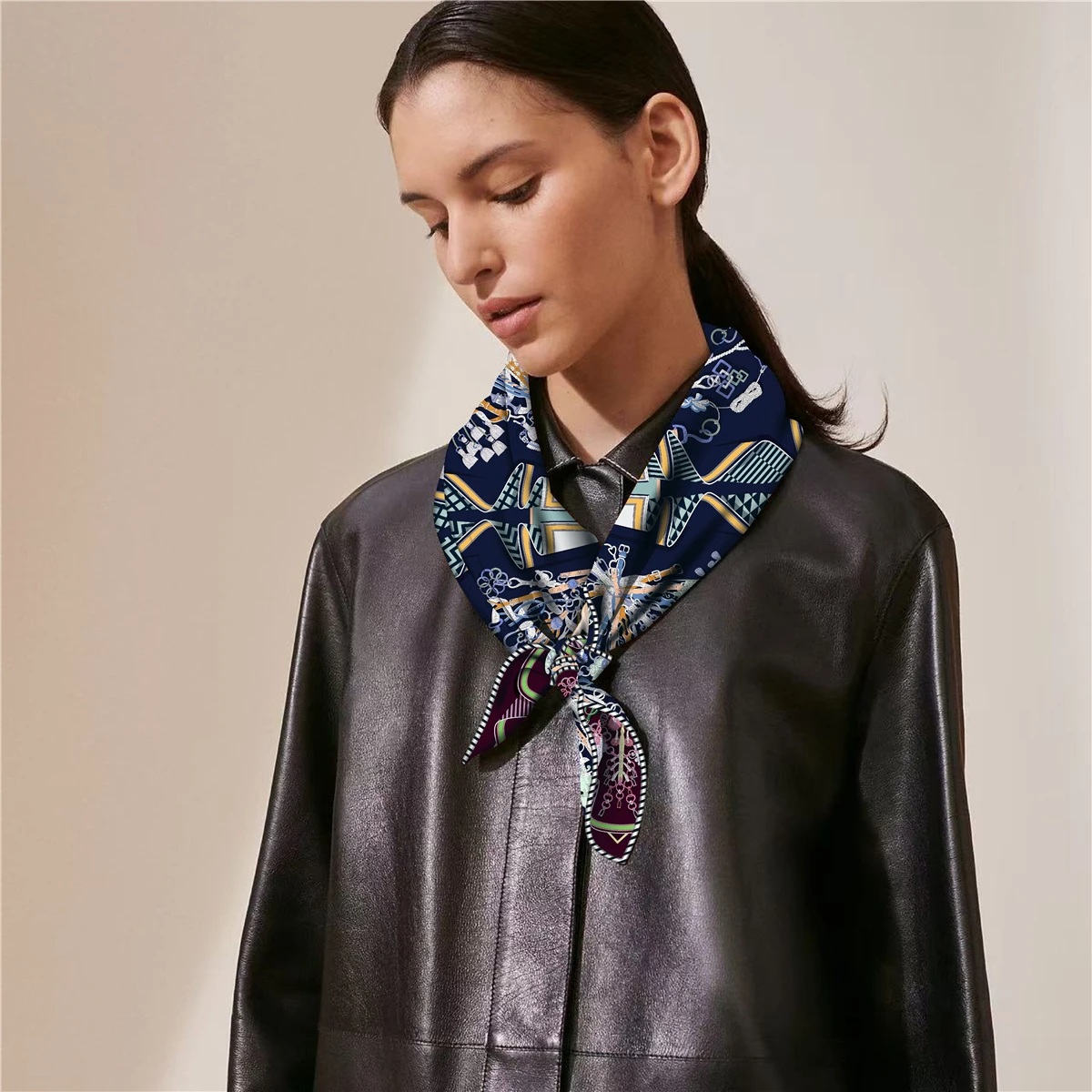 Colorful Silk Scarf Women Twill Shawls Double Faced Scarves Hems Roller Edge Mother Gift Bag Head Hair Accessories 70CM
Colorful Silk Scarf Women Twill Shawls Double Faced Scarves Hems Roller Edge Mother Gift Bag Head Hair Accessories 70CM