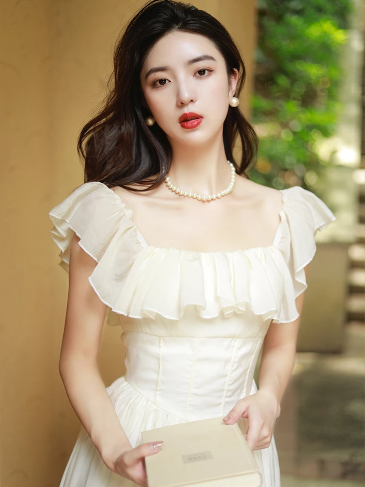 Retro First Love Off-Shoulder Slimming Fairy Skirt Elegant Hepburn Style Summer Dress High Waist Petal Sleeve A-Line Dress
Retro First Love Off-Shoulder Slimming Fairy Skirt Elegant Hepburn Style Summer Dress High Waist Petal Sleeve A-Line Dress