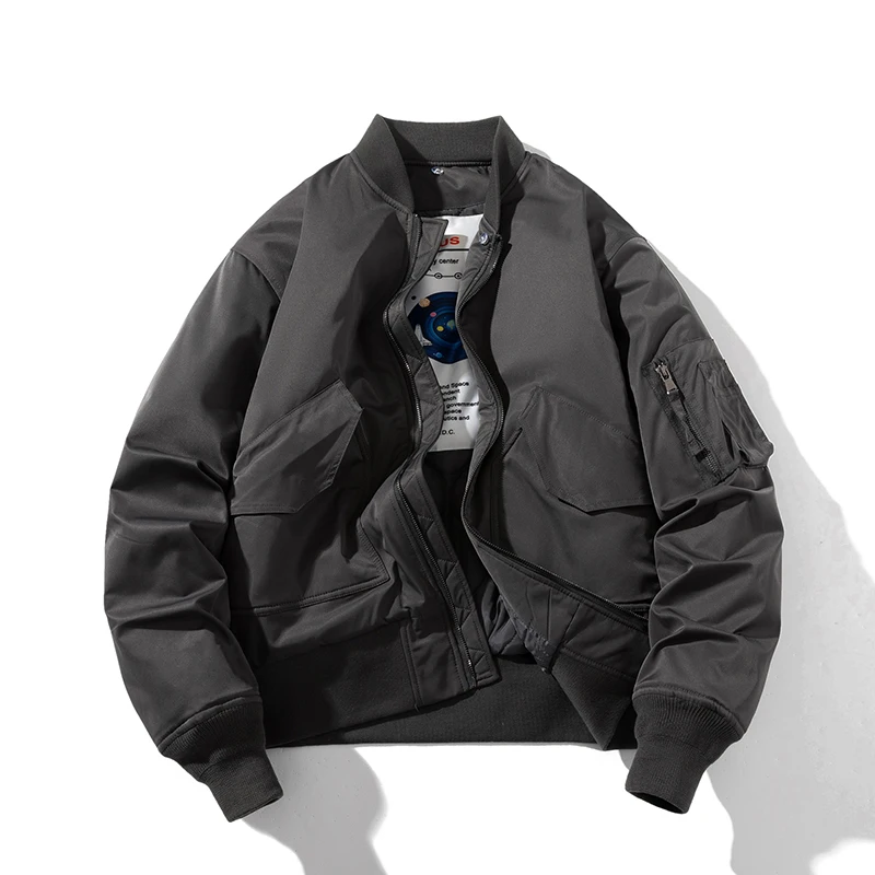 Модное мужское хлопковое пальто MA Pilot Jaet, зимнее американское Thiened бейсбольное пальто, рабочая одежда, летный костюм, свободный крой, с несколькими карманами
Модное мужское хлопковое пальто MA Pilot Jaet, зимнее американское Thiened бейсбольное пальто, рабочая одежда, летный костюм, свободный крой, с несколькими карманами