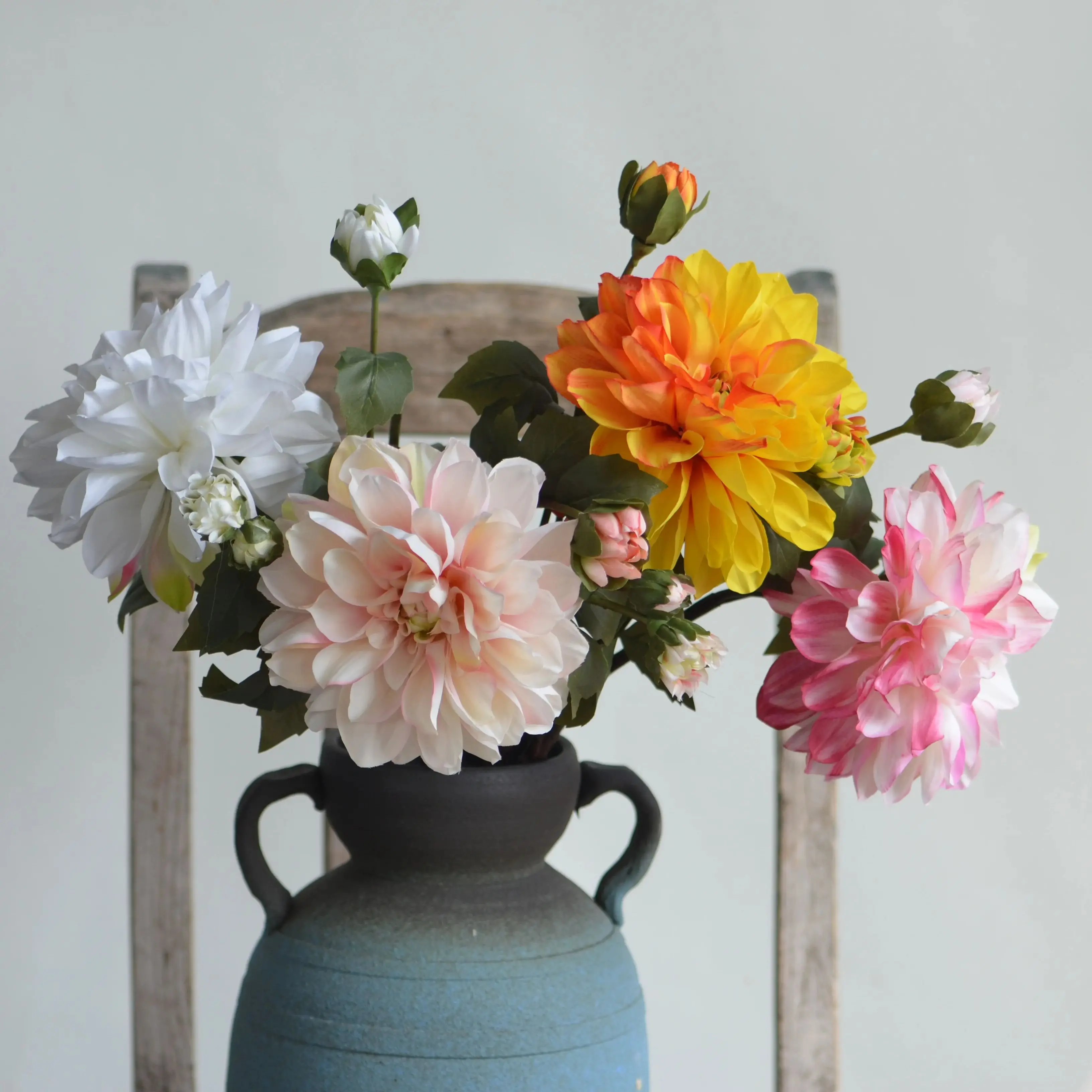 22.5" Faux Large Gradient Colors Dahlia, White Pink Blush Orange Dahlias, DIY Florals/Wedding/Home/Holiday Decorations/Gifts
22.5" Faux Large Gradient Colors Dahlia, White Pink Blush Orange Dahlias, DIY Florals/Wedding/Home/Holiday Decorations/Gifts
