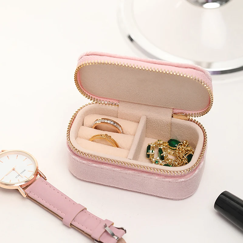 1pcs Mini Velvet Ring Box Jewelry Storage Case Single Layer Earrings Necklace Organizer Candy Color Zipper Bag Travel Portable
1pcs Mini Velvet Ring Box Jewelry Storage Case Single Layer Earrings Necklace Organizer Candy Color Zipper Bag Travel Portable