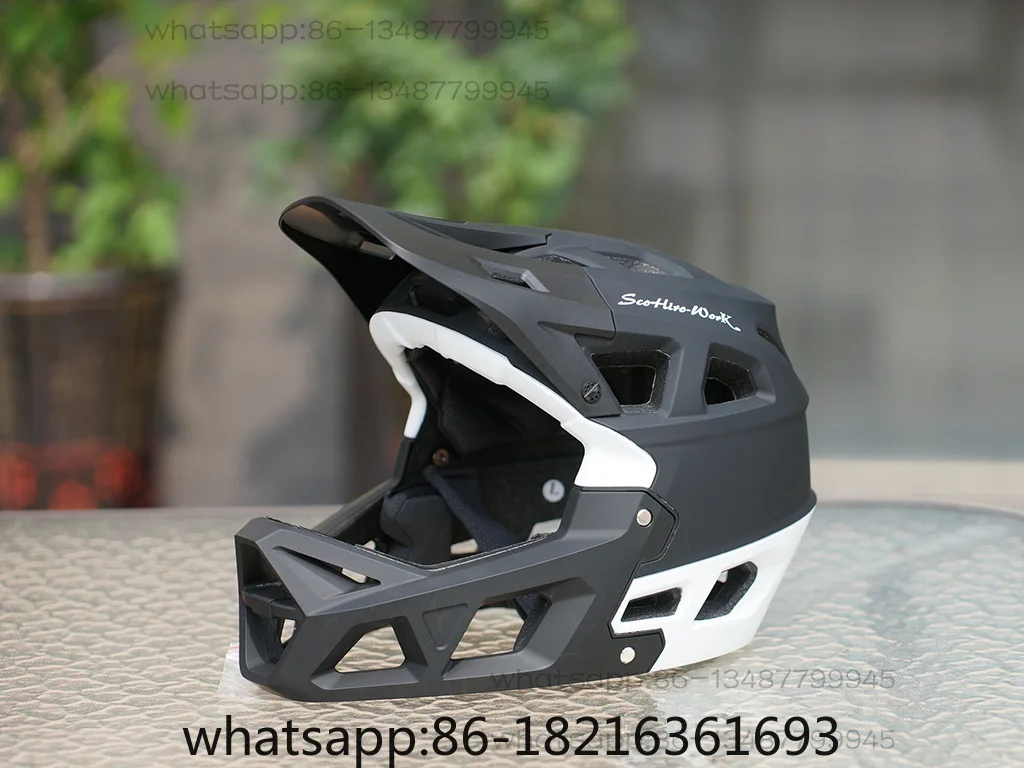 Scorpio mountain bike full helmet riding helmet cross-country forest motorcycle children DH downhill light bee AM
Scorpio mountain bike full helmet riding helmet cross-country forest motorcycle children DH downhill light bee AM