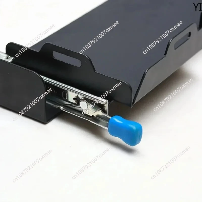 High Quality Portable Refrigerator Slider Car Refrigerator Price Solid Between 40L And 60L
High Quality Portable Refrigerator Slider Car Refrigerator Price Solid Between 40L And 60L