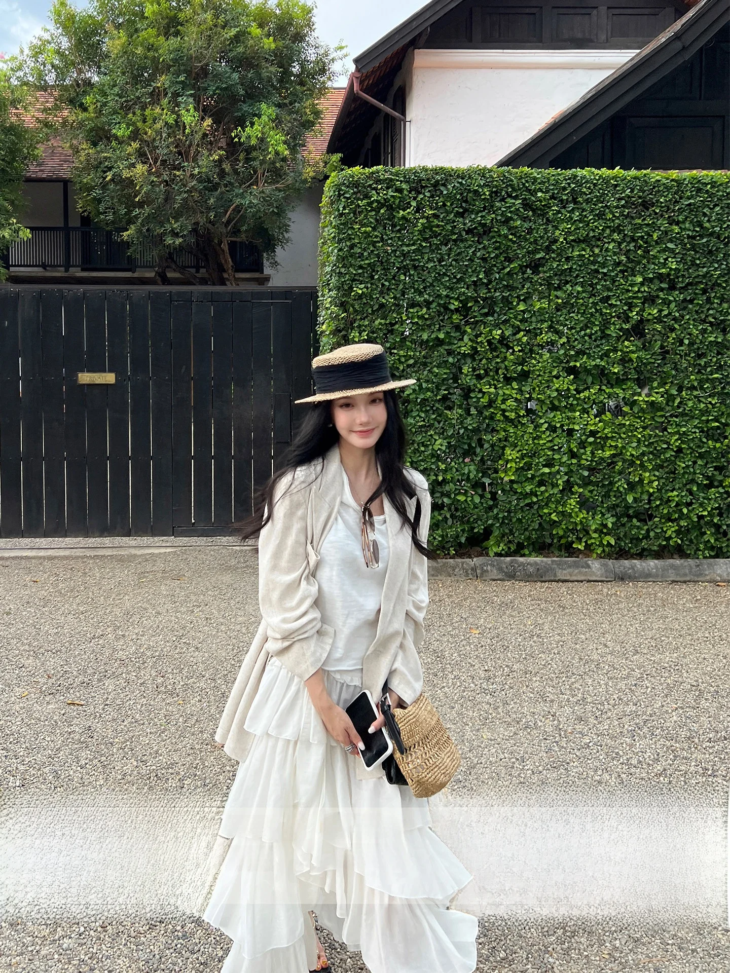 Double-Row Button Linen Suit Jacket Breathable High-End Feel Casual Loose Fit Women's Color Long Sleeve Coat
Double-Row Button Linen Suit Jacket Breathable High-End Feel Casual Loose Fit Women's Color Long Sleeve Coat