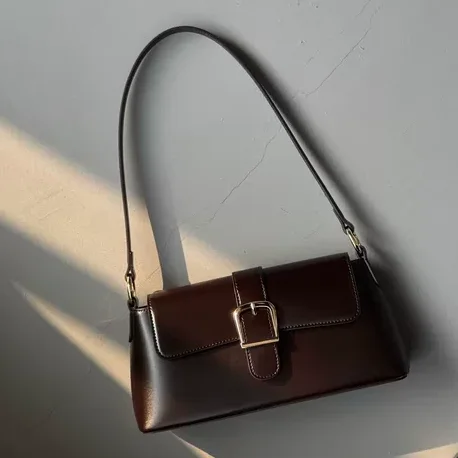 Ele Leather Women's Bag 2025 New Sle Underarm French Bread Bag Single oulder Crossbody Small Square Bag
Ele Leather Women's Bag 2025 New Sle Underarm French Bread Bag Single oulder Crossbody Small Square Bag