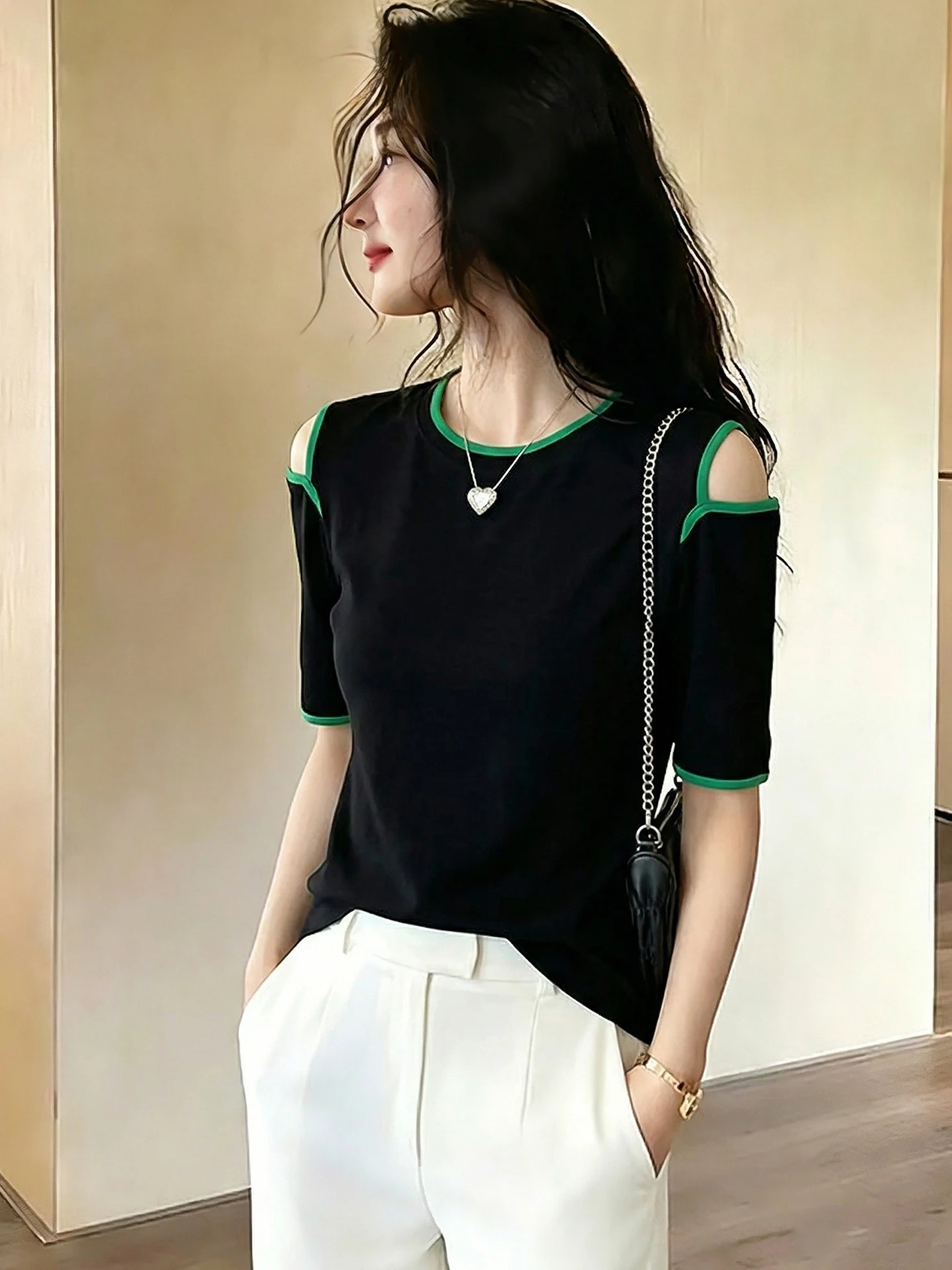 Fashionable Color Block Shoulder Bared T-Shirt Short Sleeve Women's Korean Style Straight Cut Summer Top Trendy Commute Style
Fashionable Color Block Shoulder Bared T-Shirt Short Sleeve Women's Korean Style Straight Cut Summer Top Trendy Commute Style