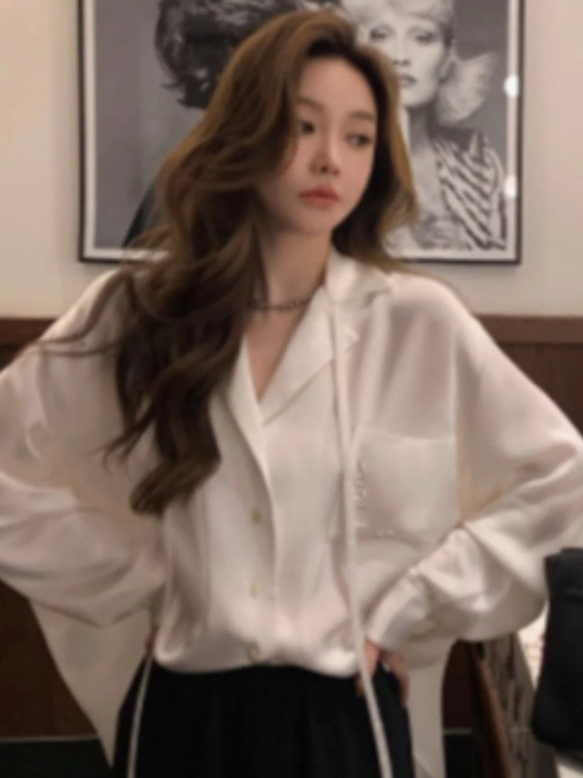 Ele Women's Summer irt 2024 New Long Sve Knot Design High-End Feelings Korean Sle Loose Fit Single Button Closure
Ele Women's Summer irt 2024 New Long Sve Knot Design High-End Feelings Korean Sle Loose Fit Single Button Closure