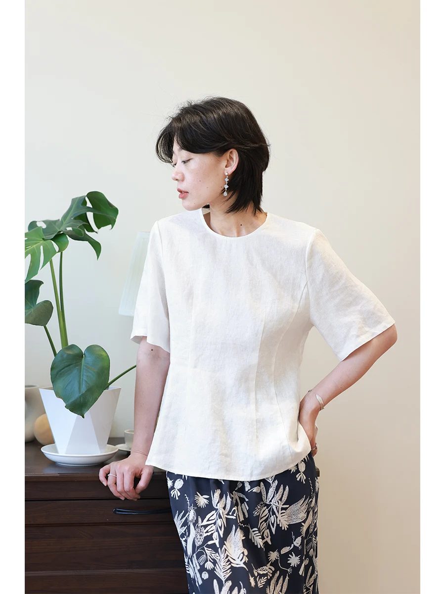 Retro Style Women's Linen Shirt Short Sleeve round Neck Slim Fit Waist Cinched Commute Ready A-Line Skirt Design Top
Retro Style Women's Linen Shirt Short Sleeve round Neck Slim Fit Waist Cinched Commute Ready A-Line Skirt Design Top