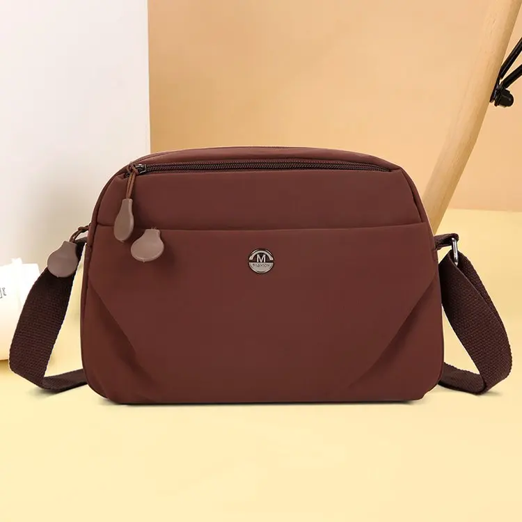 New Faionable Lightweight Crossbody Bag for Women Casual Simple Sle Nylon Material Zipper Closure Medium Size Foldable
New Faionable Lightweight Crossbody Bag for Women Casual Simple Sle Nylon Material Zipper Closure Medium Size Foldable