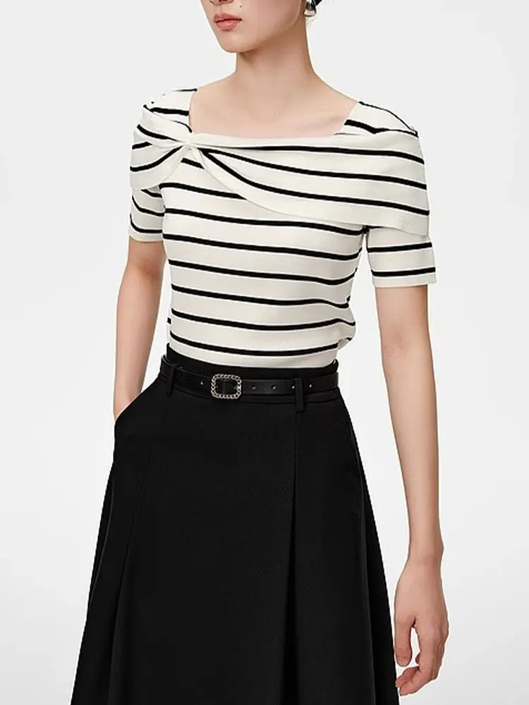 Универсальная футболка с одним открытым плечом, в полоску, с цветовыми блоками, коротким рукавом, комфортная, для повседневной носки, с эффектом высокого качества.
Универсальная футболка с одним открытым плечом, в полоску, с цветовыми блоками, коротким рукавом, комфортная, для повседневной носки, с эффектом высокого качества.